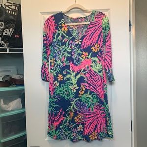 Lilly Pulitzer size Small Pima cotton shift dress hot pink and blue pattern